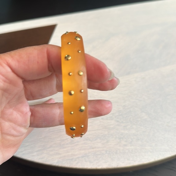 Frosted textured gold bangle bracelet. Gold studs Glossy white/gold swirl lining - Picture 4 of 4